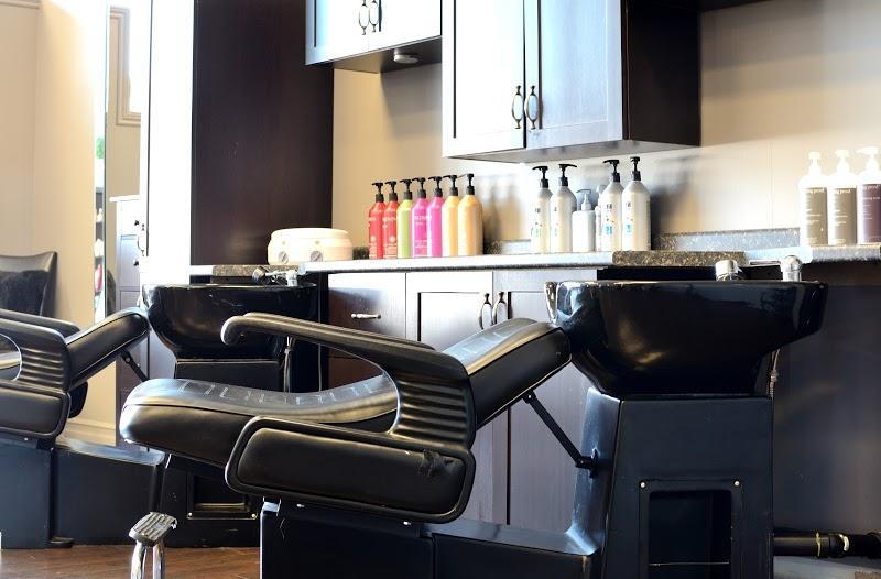 Hair Salon Rush Hair Studio in Barrie (ON) | theDir