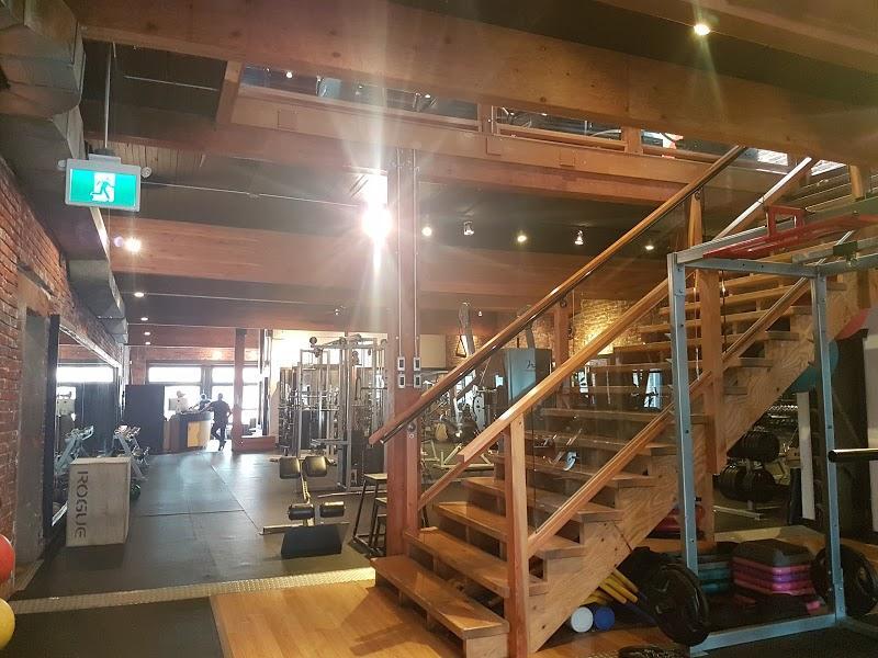 Gym Studio 4 Athletics à Victoria (BC) | theDir