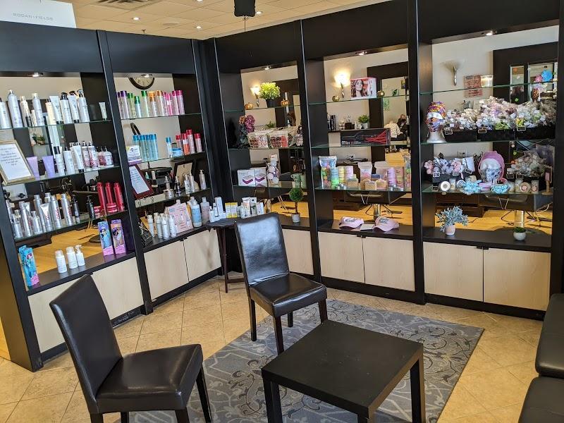 Beauty salon Beauty & Babes in Barrie (ON) | theDir