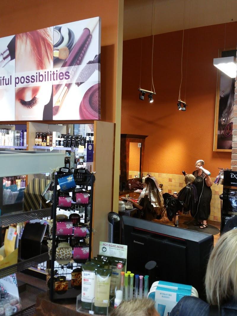 Hair Salon Chatters Hair Salon in Barrie (ON) | theDir