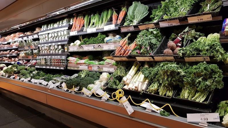 Supermarket Loblaws in Toronto (ON) | theDir
